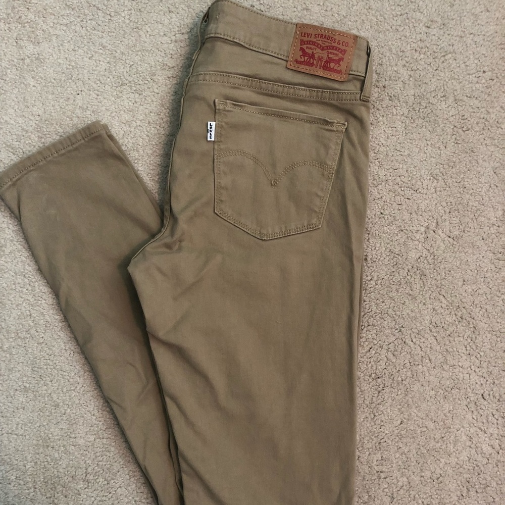 ✨Levi Strauss 711 Skinny Jeans✨ | W: 28 | L: 34